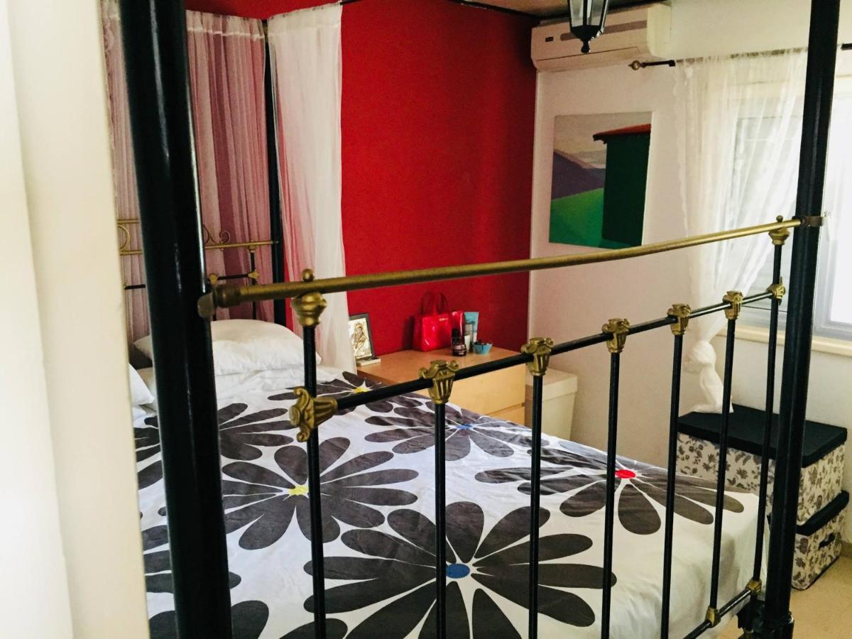Artist Cottage In Dromolaxia Larnaka Exterior foto
